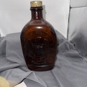 Vintage Log Cabin Maple Syrup 1776/1976 Bicentennial Brown Bottle With Eagle